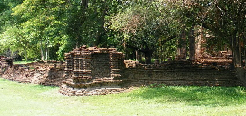 Wat Nang Paya Si Sat